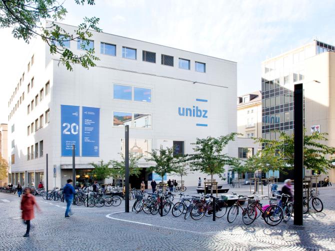 unibz camopus building
